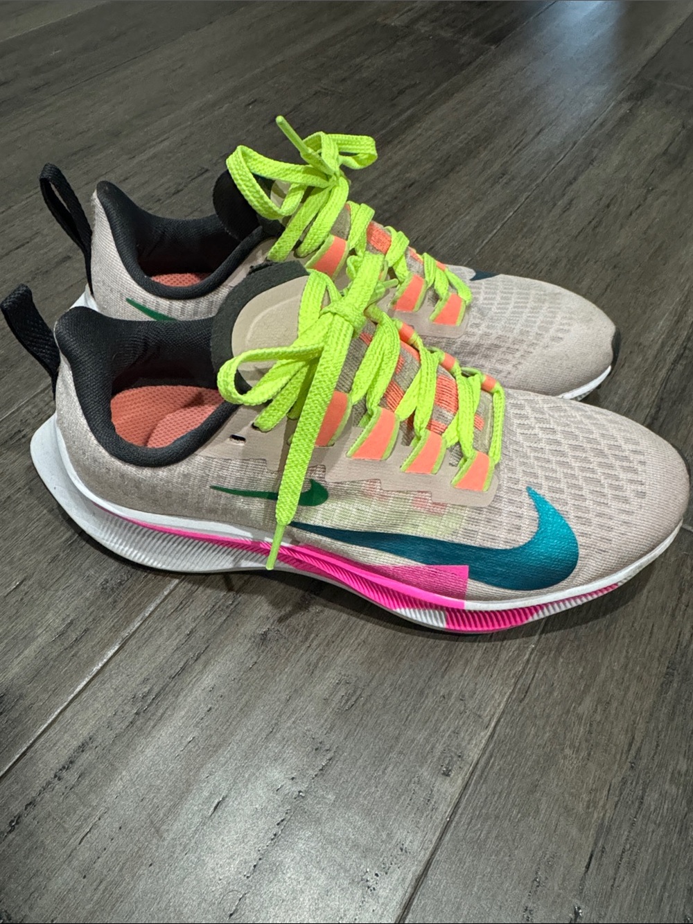 Nike Women's Running Sneakers in Beige with Teal Swoosh and Neon Yellow Laces